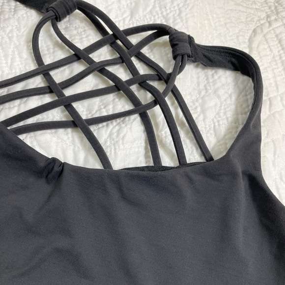 Lululemon free to be wild strapped sports bra - Picture 4 of 6